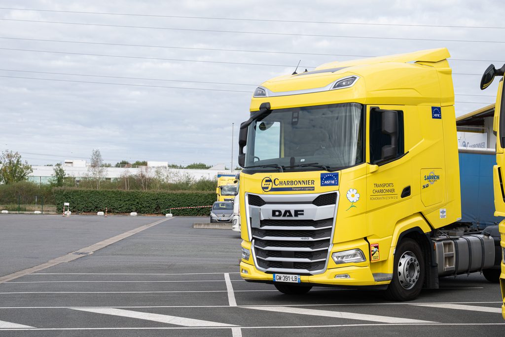 Camion diesel utilisé pour le transport routier de marchandises